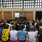 Friedis stellen Nischni Nowgorod an Dortmunder Grundschule vor